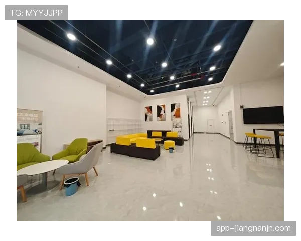 杜丽家的冰箱里塞满蛋白粉，邻居以为她开健身房